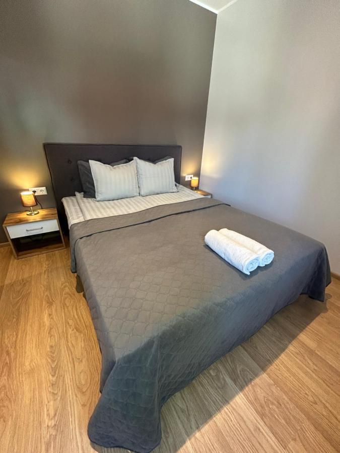 Jon'S 2 Apartments ปาร์นู ภายนอก รูปภาพ
