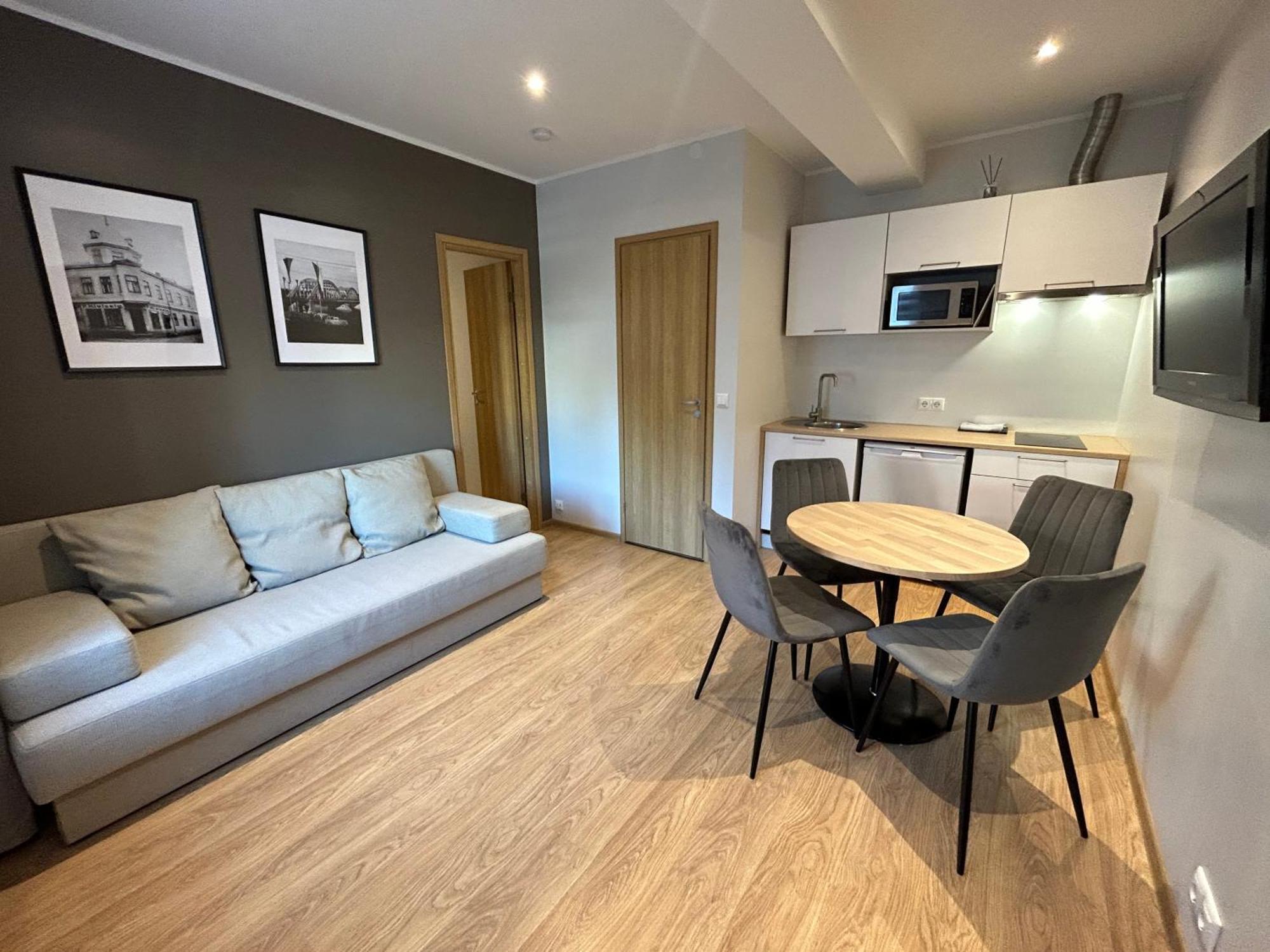 Jon'S 2 Apartments ปาร์นู ภายนอก รูปภาพ