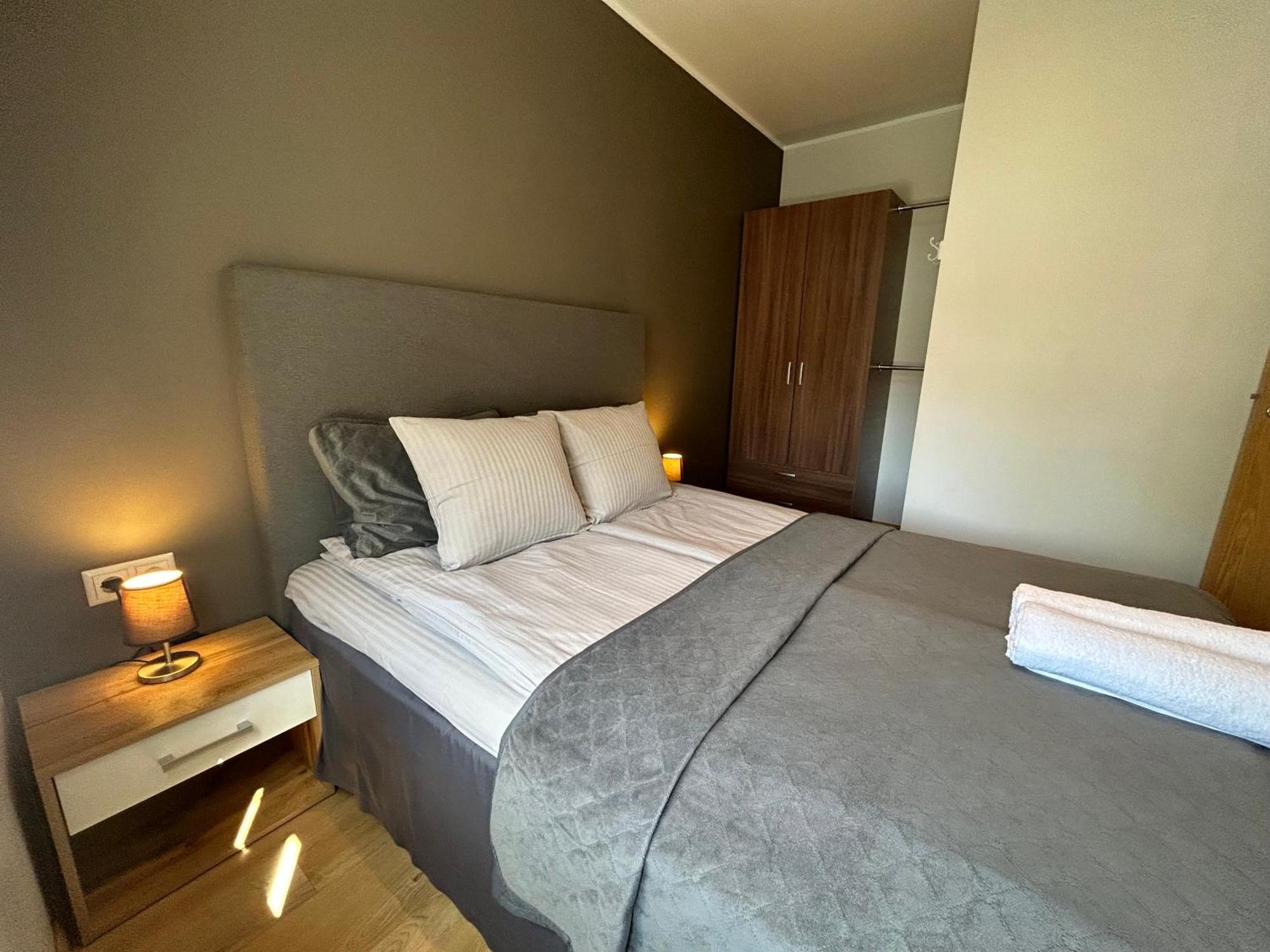 Jon'S 2 Apartments ปาร์นู ภายนอก รูปภาพ