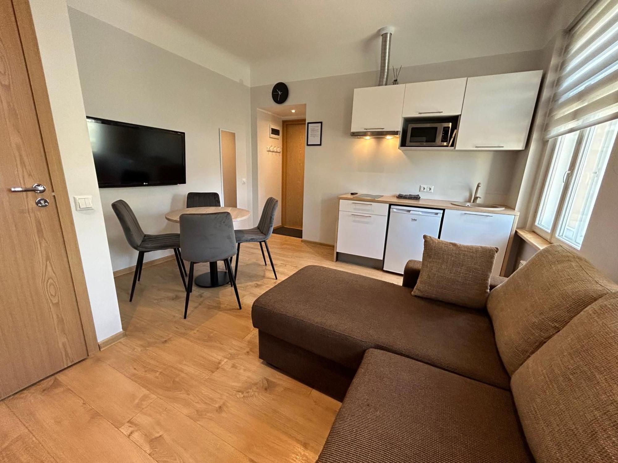 Jon'S 2 Apartments ปาร์นู ภายนอก รูปภาพ